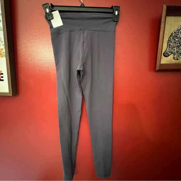 NWT Nike Kids leggings size Large - Picture 3 of 5